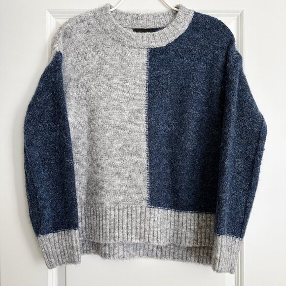 Line & Dot Wool Blend Colorblock Crewneck Sweater in Gray Blue Size S - Picture 1 of 6
